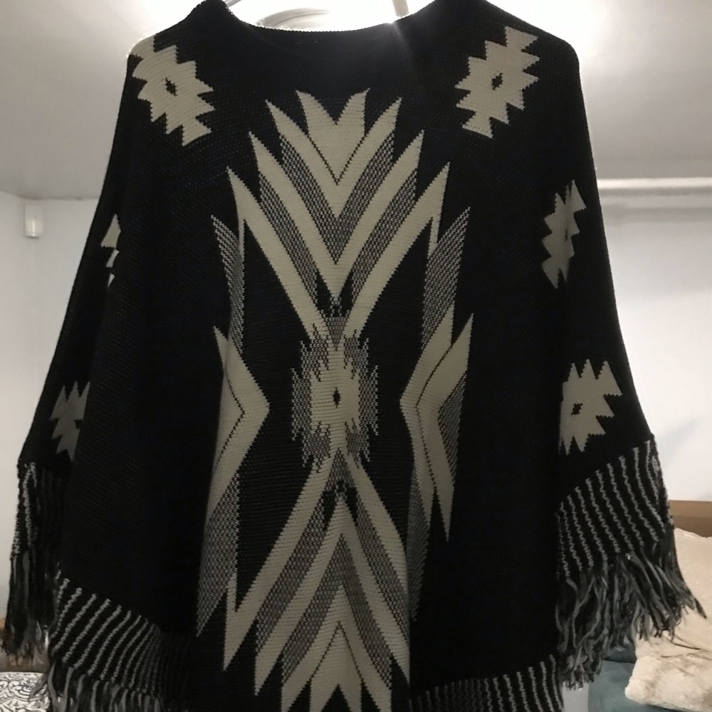 Super cute & warm black and white pancho sweater!